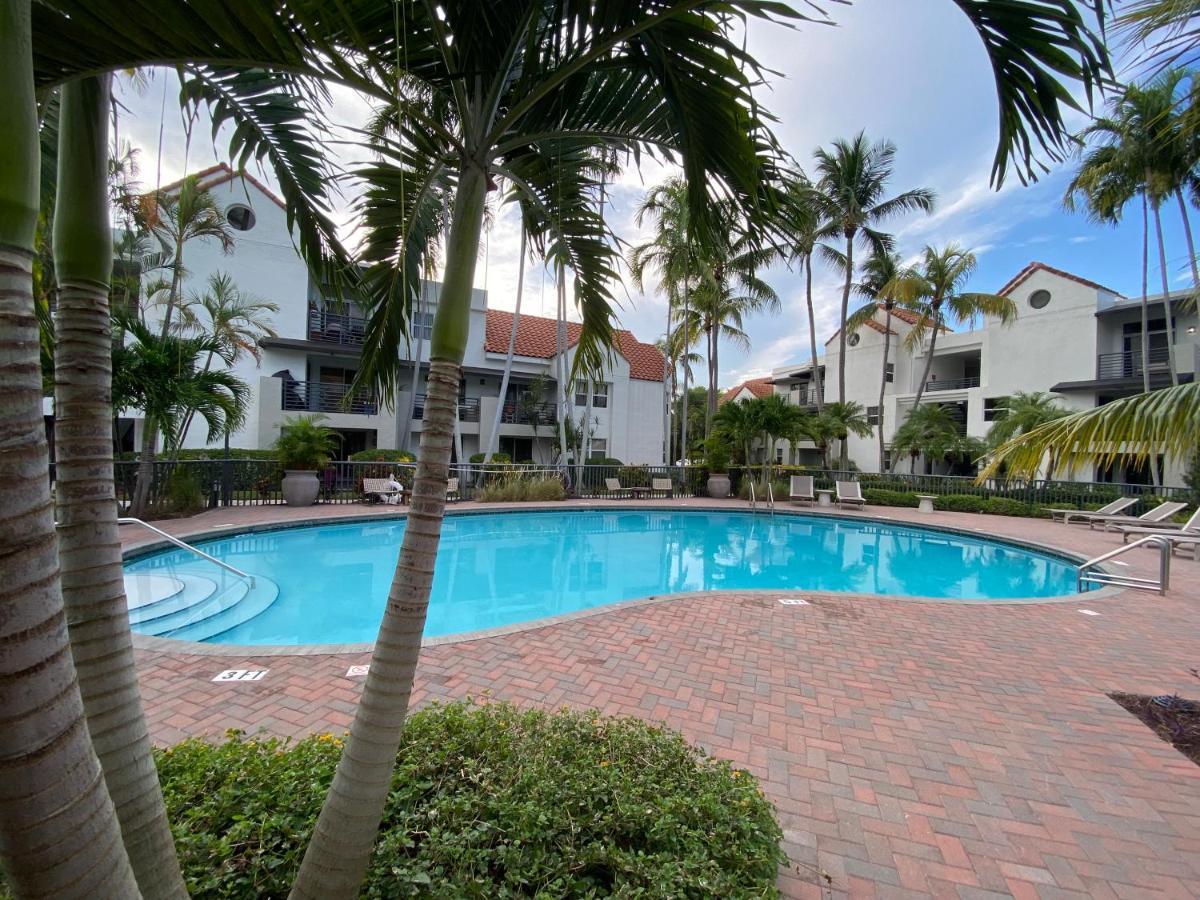 Dharma Home Suites Dania Beach At Sheridan Ocean Club ภายนอก รูปภาพ