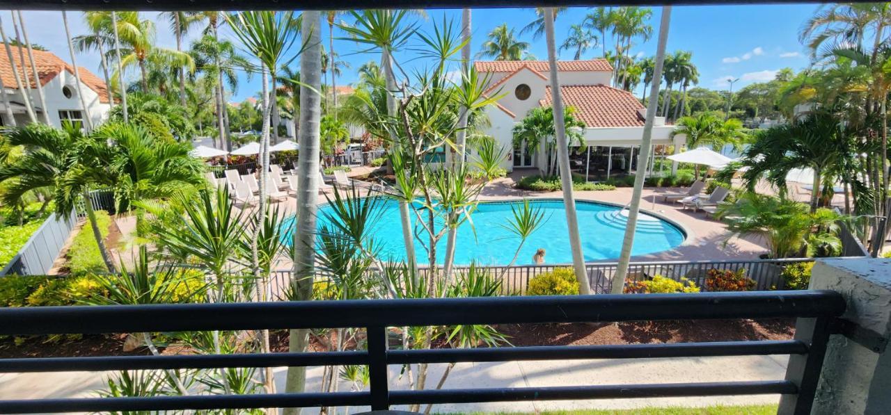 Dharma Home Suites Dania Beach At Sheridan Ocean Club ภายนอก รูปภาพ