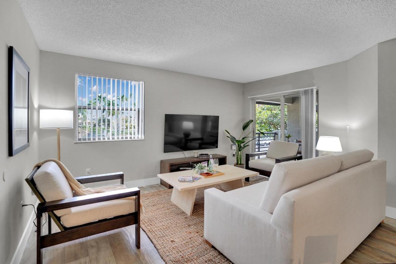 Dharma Home Suites Dania Beach At Sheridan Ocean Club ภายนอก รูปภาพ
