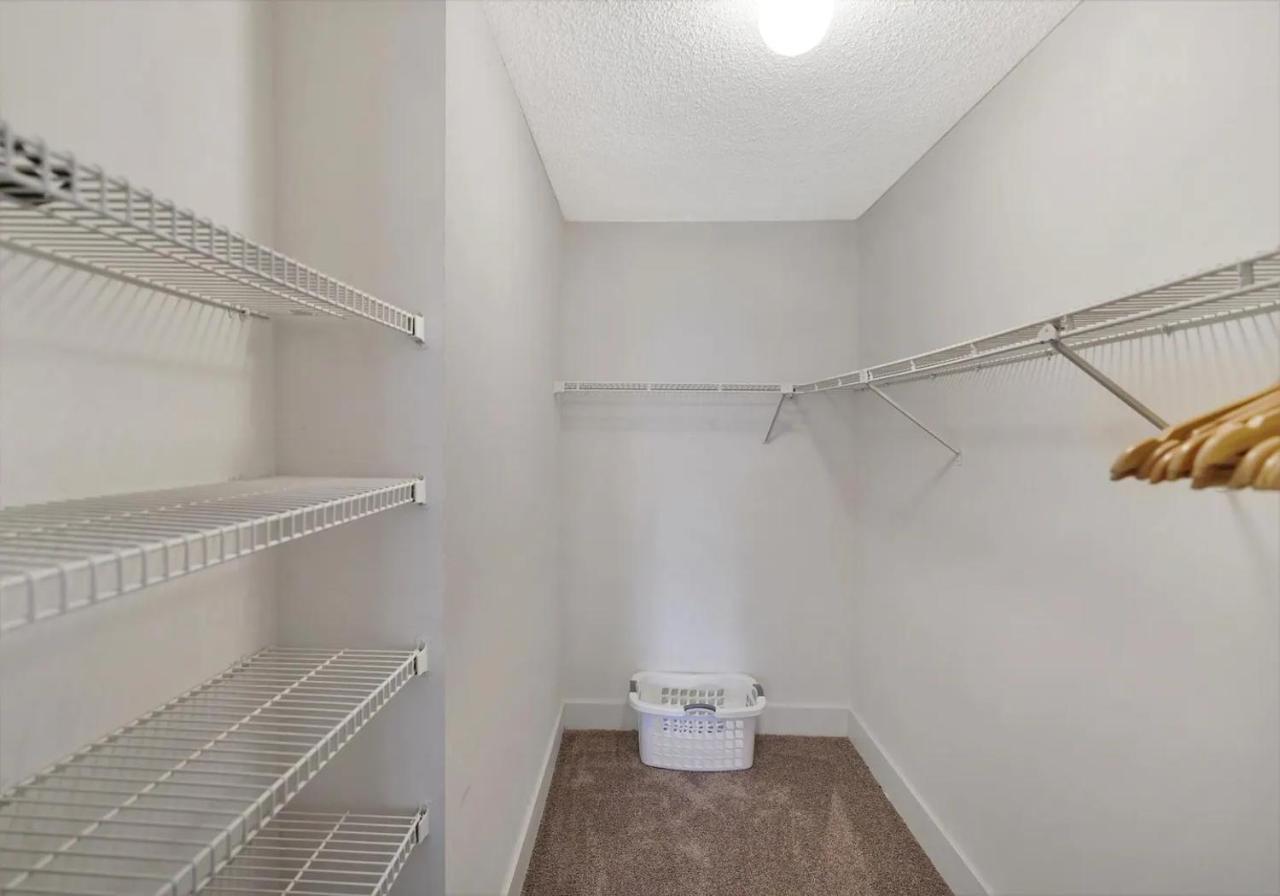 Dharma Home Suites Dania Beach At Sheridan Ocean Club ภายนอก รูปภาพ