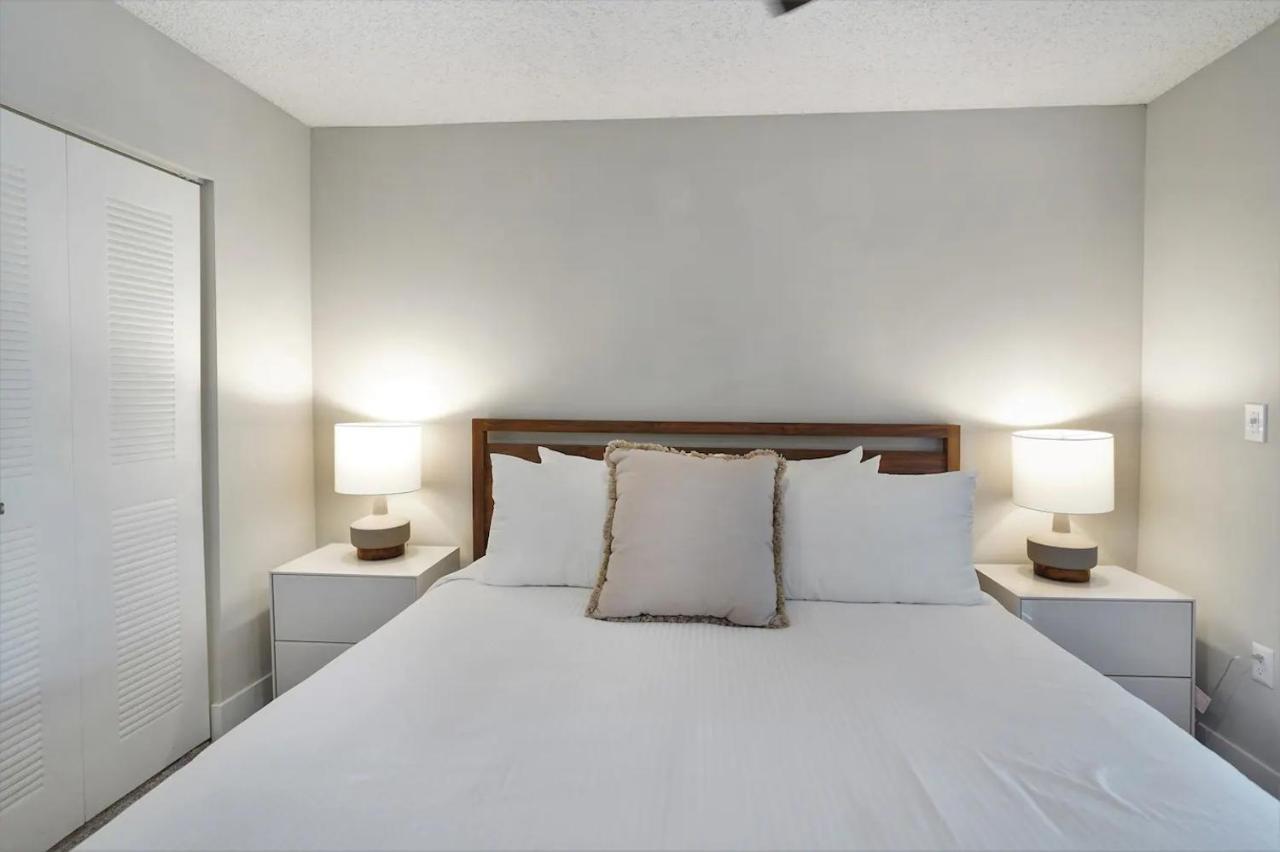 Dharma Home Suites Dania Beach At Sheridan Ocean Club ภายนอก รูปภาพ