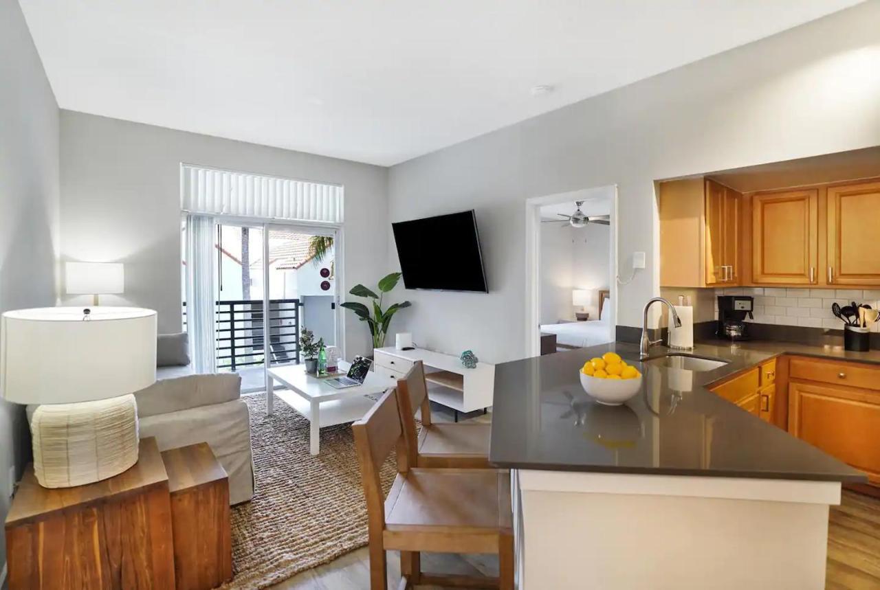 Dharma Home Suites Dania Beach At Sheridan Ocean Club ภายนอก รูปภาพ